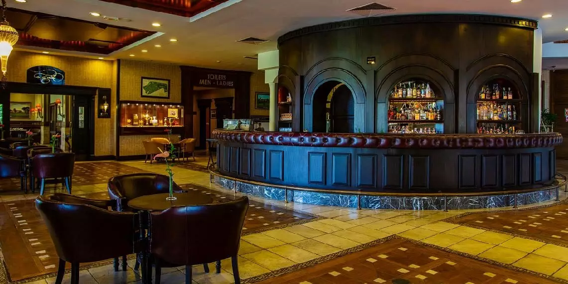 بار هتل مکس رویال بلک آنتالیا